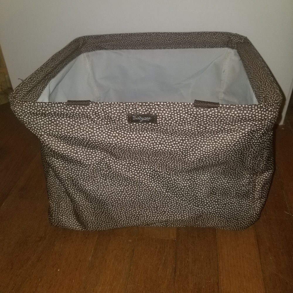 Square utility tote